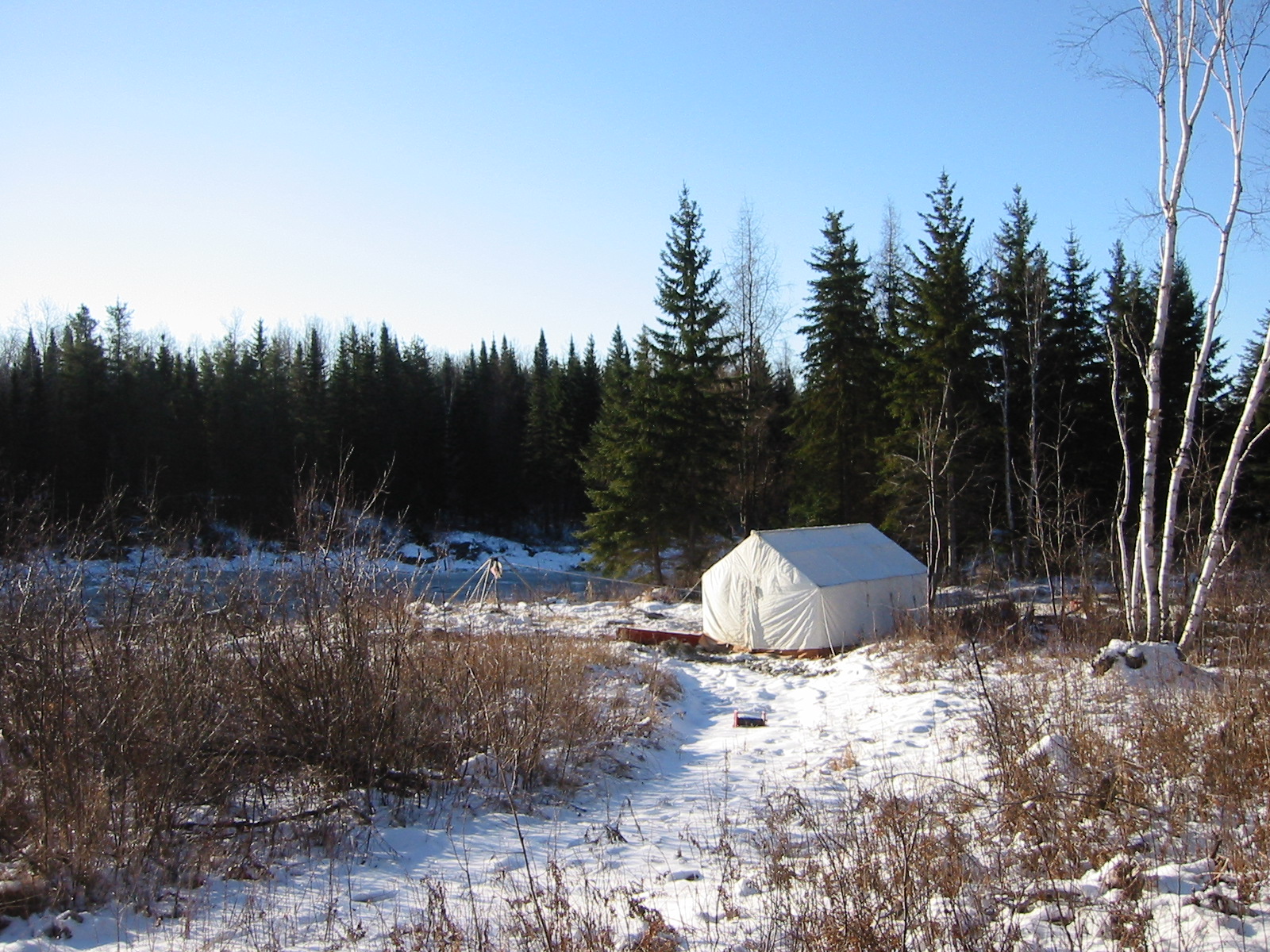 Remote seismic field camp in winter
